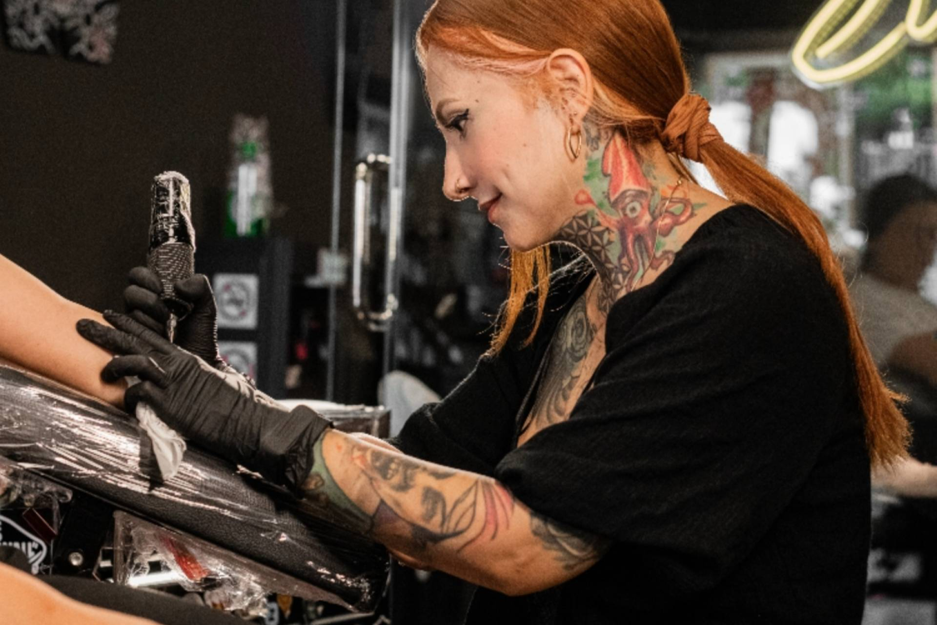 La formación profesional en tatuaje encuentra en Tatúo Escuela de Tatuadores un referente en A Coruña