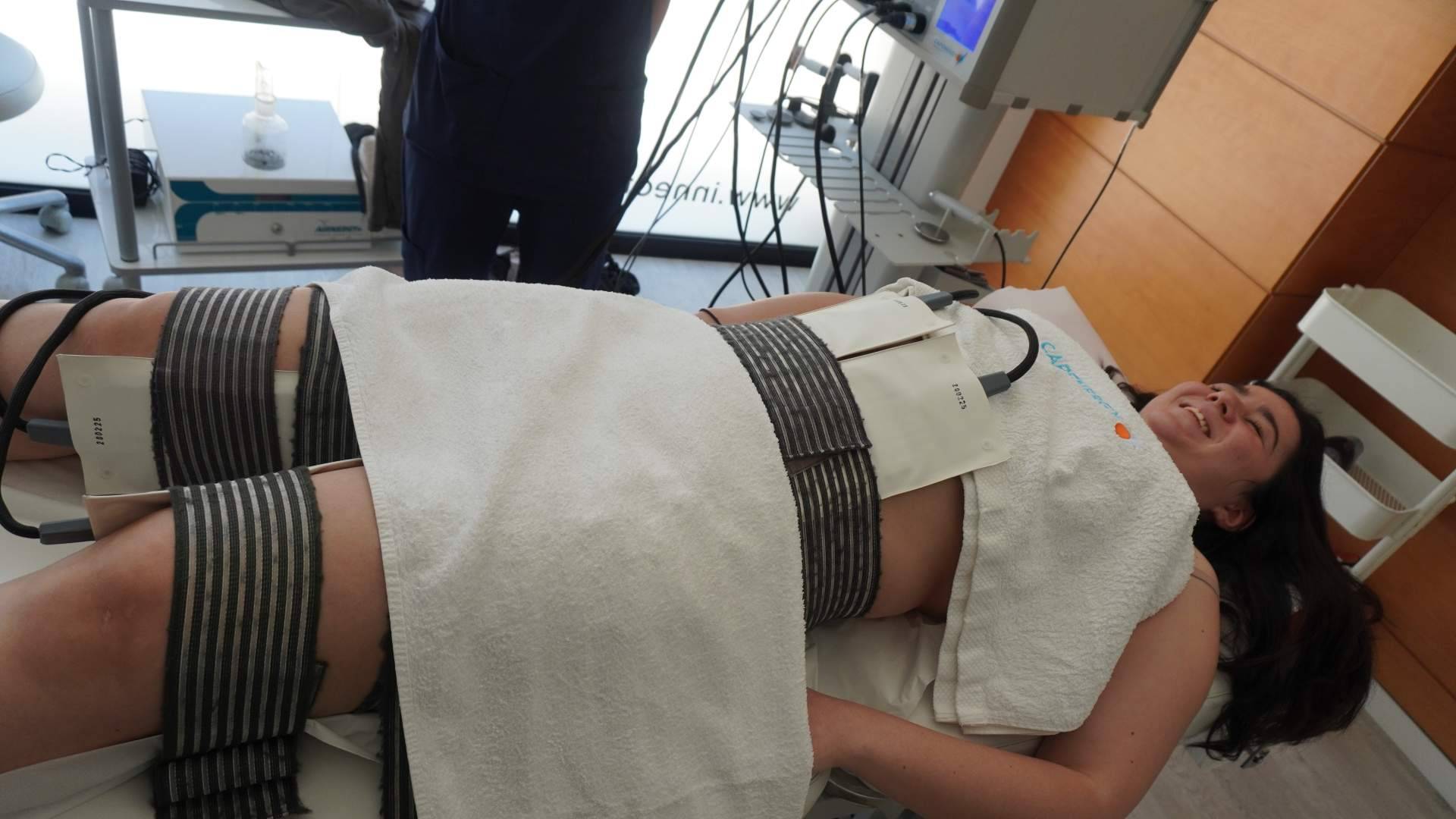 Recorrió el mundo por su endometriosis grave, pensó en la eutanasia y una tecnología española cambió su vida