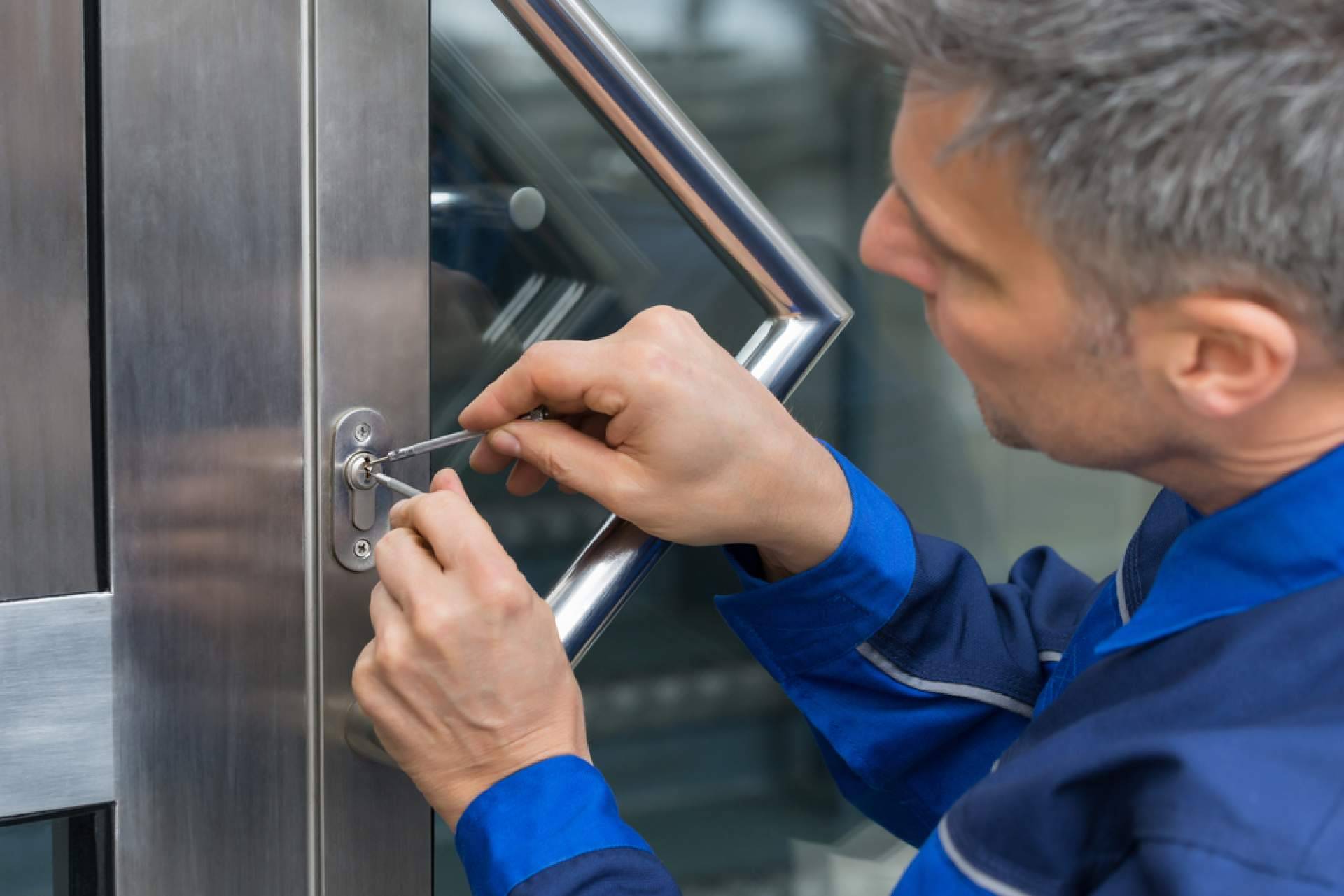 Cerrajería sin roturas con servicio 24h en Alicante y Benidorm de Soluciones González