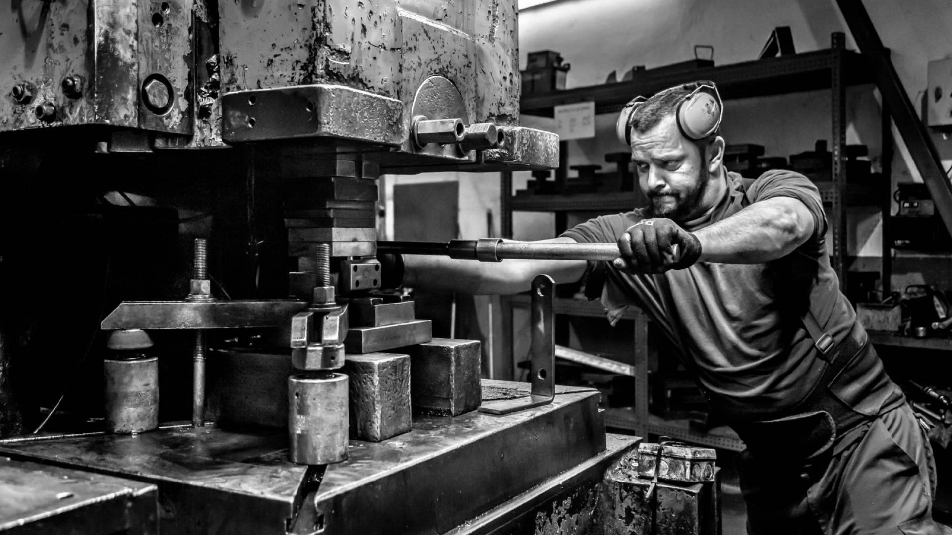 La fotografía corporativa encuentra en José Luis Iniesta, una nueva dimensión documental