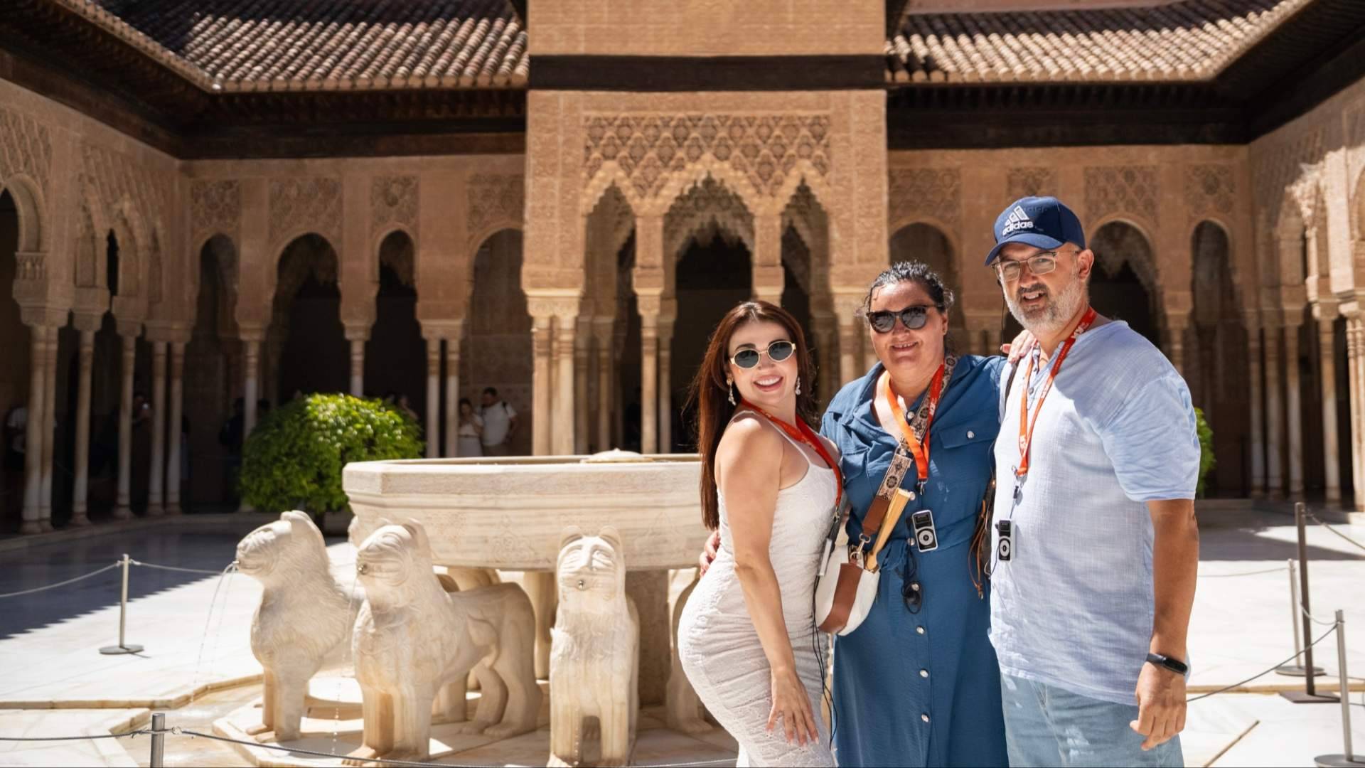Granada y la Alhambra, entre las escapadas de un día más atractivas para los viajeros que visitan Sevilla