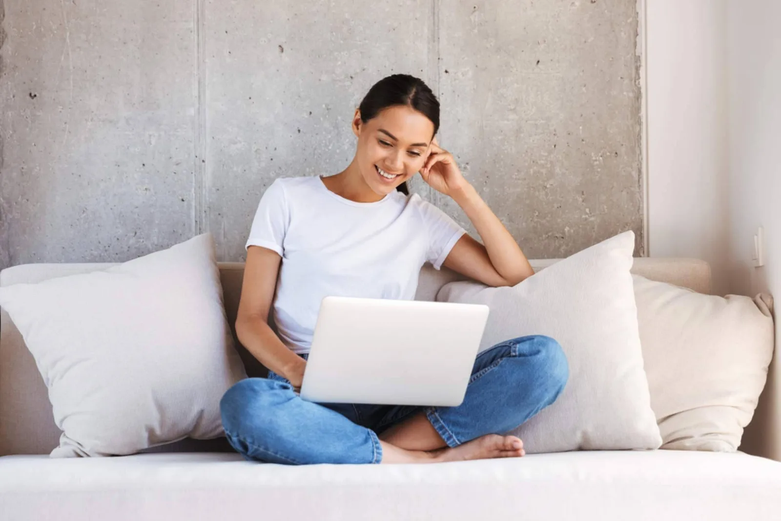 La Tienda HOME, finalista a mejor ficha de producto en los Ecommerce Awards 2026 por su configurador de sofás