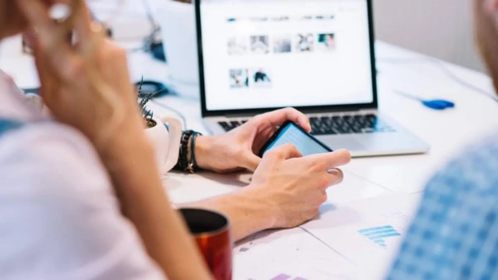 ¿Qué papel juega LinkedIn en la estrategia comercial de una empresa B2B?
