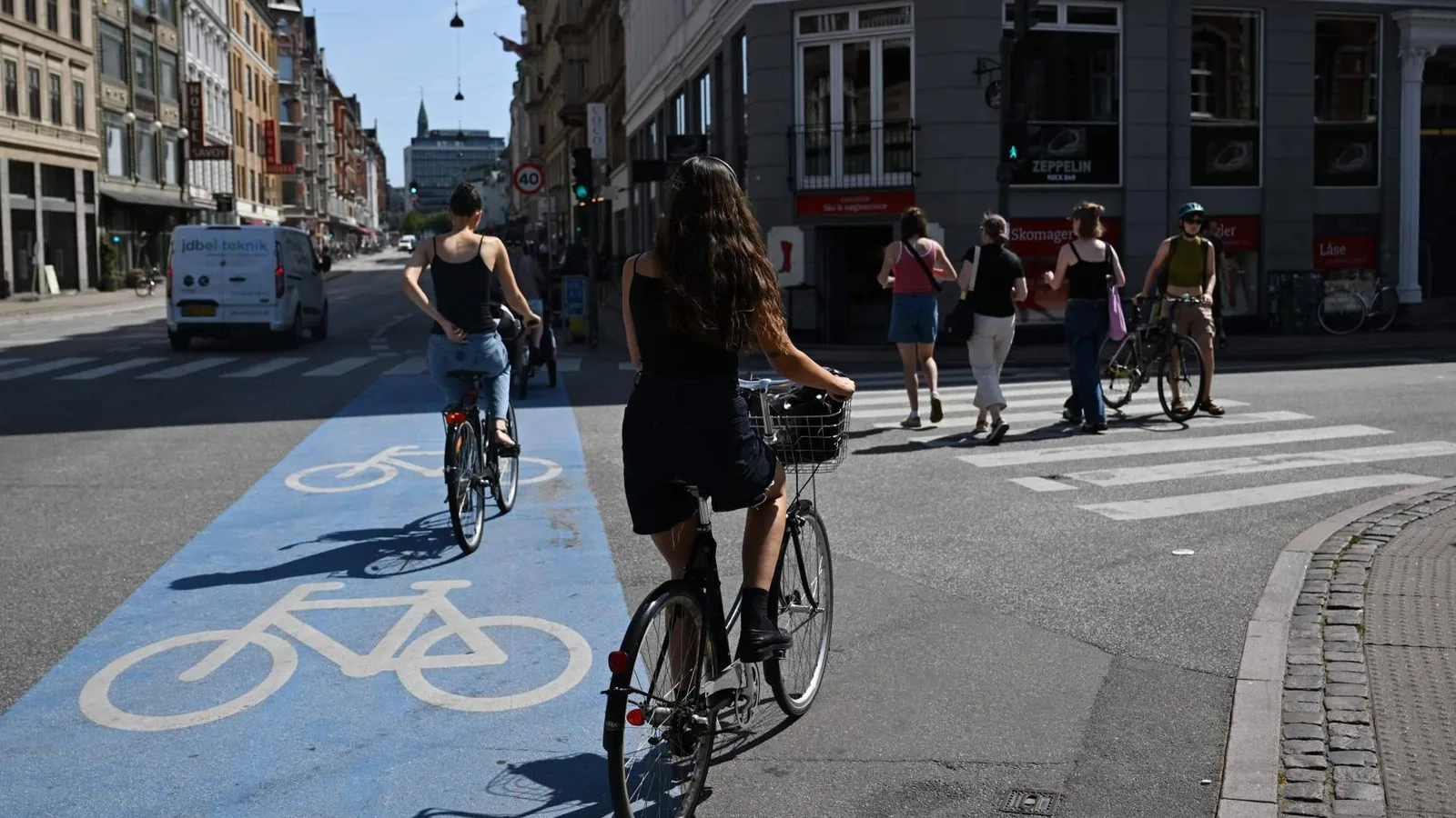Cómo diseñar ciudades para fomentar el transporte activo y mejorar la calidad de vida urbana
