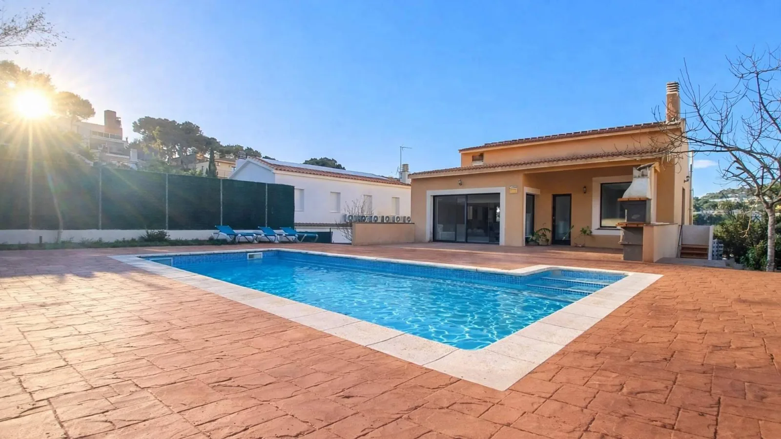 La Costa Brava atrae nuevas inversiones en activos residenciales de gran formato